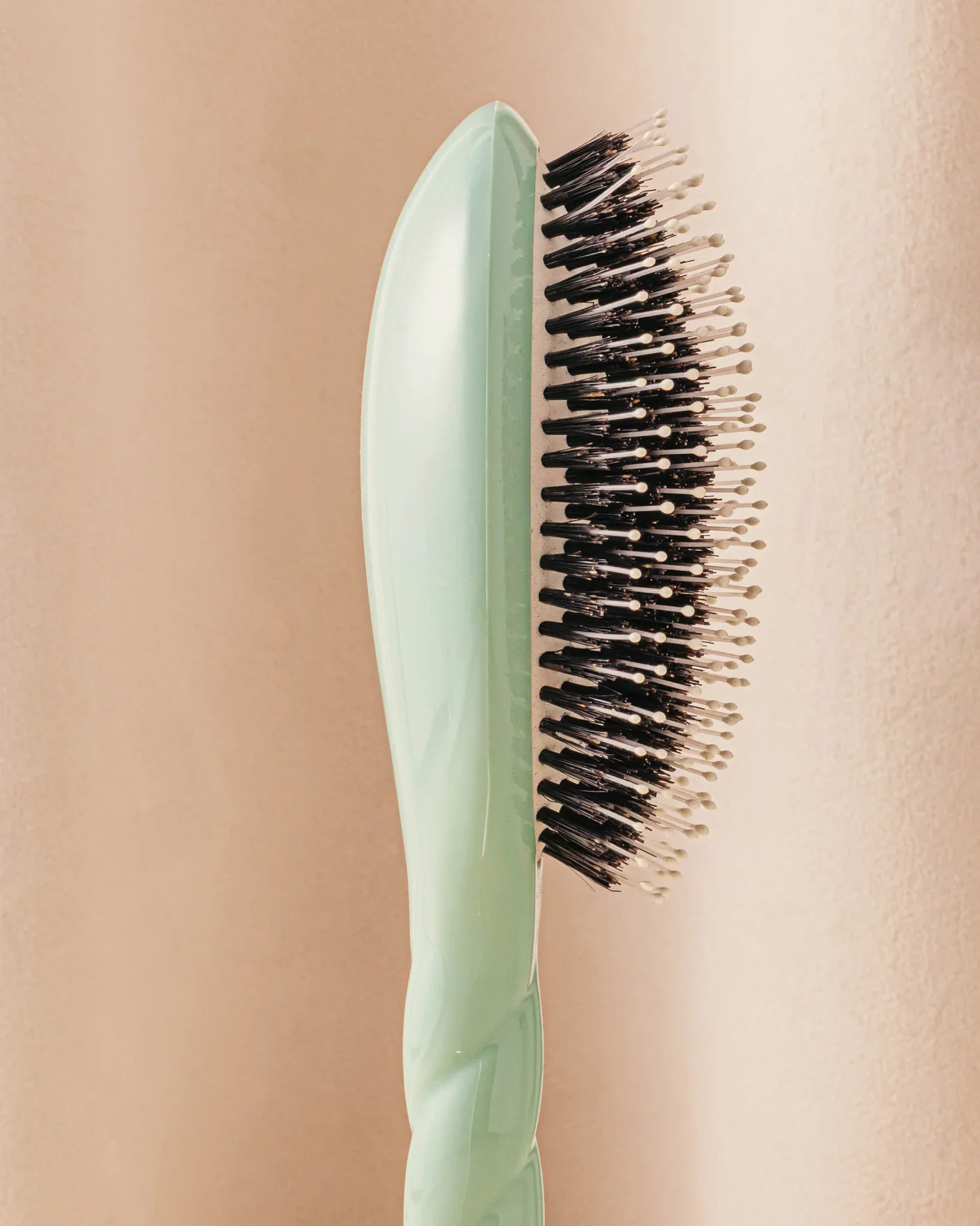 N.03 Large The Gentle Scalp Care Hairbrush BLUE LAGOON - Image 2