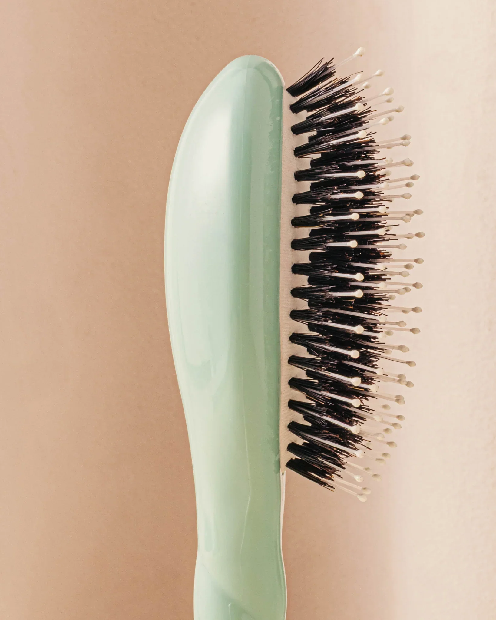 N.03 The Small For Sensitive Scalp HairBrush BLUE LAGOON - Image 2